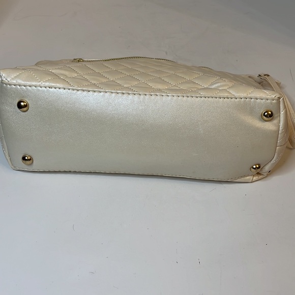 LAURA ASHLEY CREAM  WITH GOLD STUDS CLUTCH BAG - Picture 7 of 14